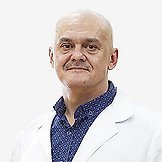 Врач Бушин Антон Евгеньевич