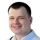 Врач Павлоградский Максим Сергеевич