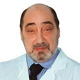 Врач Роган Владимир Яковлевич