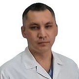 Врач Салаватуллин Азат Рашитович