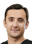 Врач Уляков Эльдар Андреевич