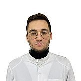 Врач Жук Артем Александрович